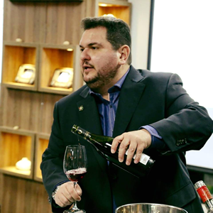 Marcelo Bernardo Personal Sommelier