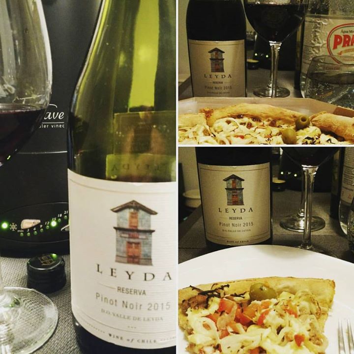 Pizza e vinho para fechar o domingão… Que tal? …