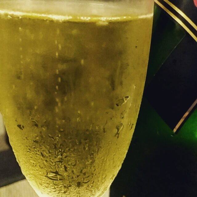Sabe qual a melhor hora para um bom Champagne? …